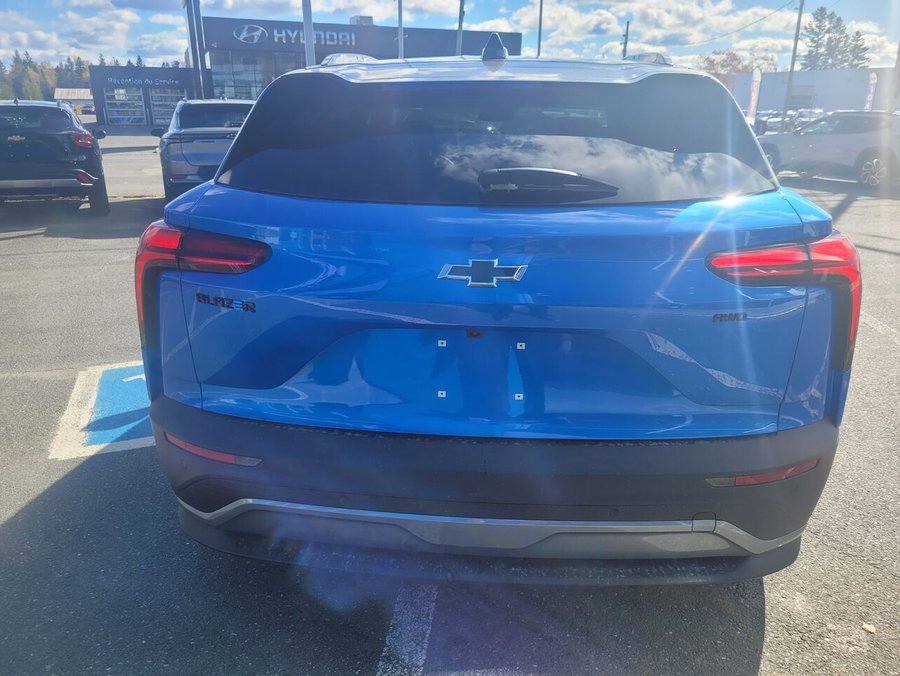 Chevrolet Blazer EV 2026 2026 Bleu déferlante métallisé