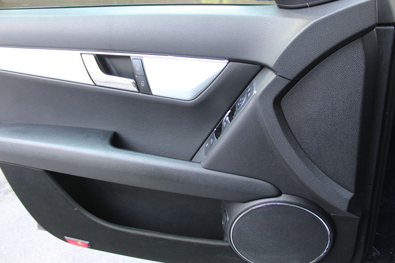 Mercedes-Benz C 230 4MATIC VIN: WDDGF85X38F141905 2008 Bleu Sainte-Rose - photo #10