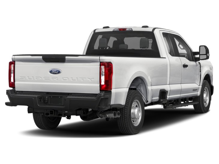 2026 Ford Super Duty F-350 à roues arrière simples XLT