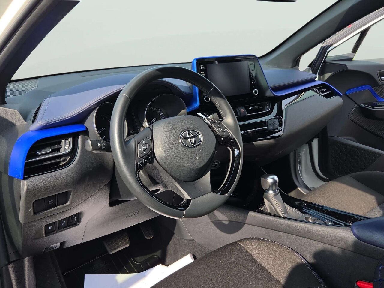 TOYOTA C-HR XLE PREMIUM 2021 Blizzard nacré Gatineau - photo #17
