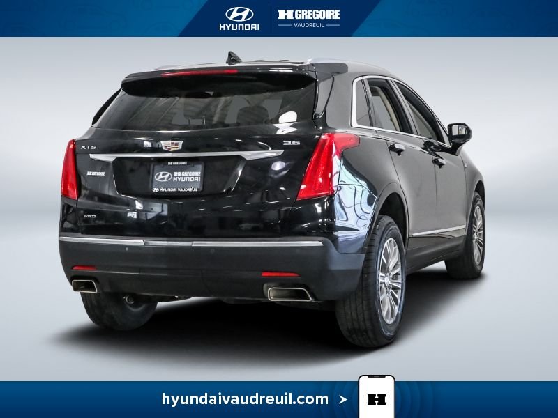 2018 Cadillac XT5 Black Blainville - photo #10