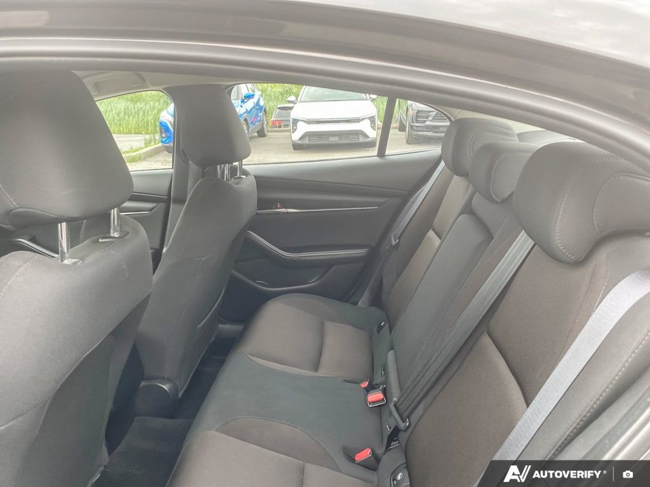 Mazda Mazda3 3MZBPAC74PM371511 2023 Gris Mirabel - photo #25