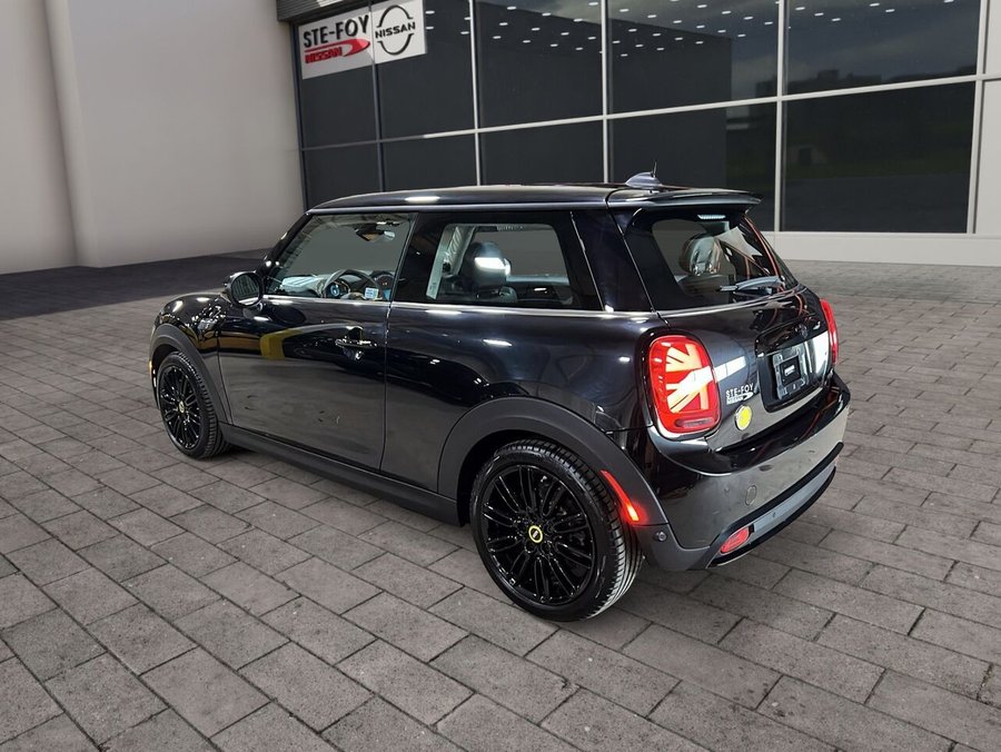 2023 MINI 3 portes COOPER SE ELECTRIQUE DUAL MOONROOF 2023 Black