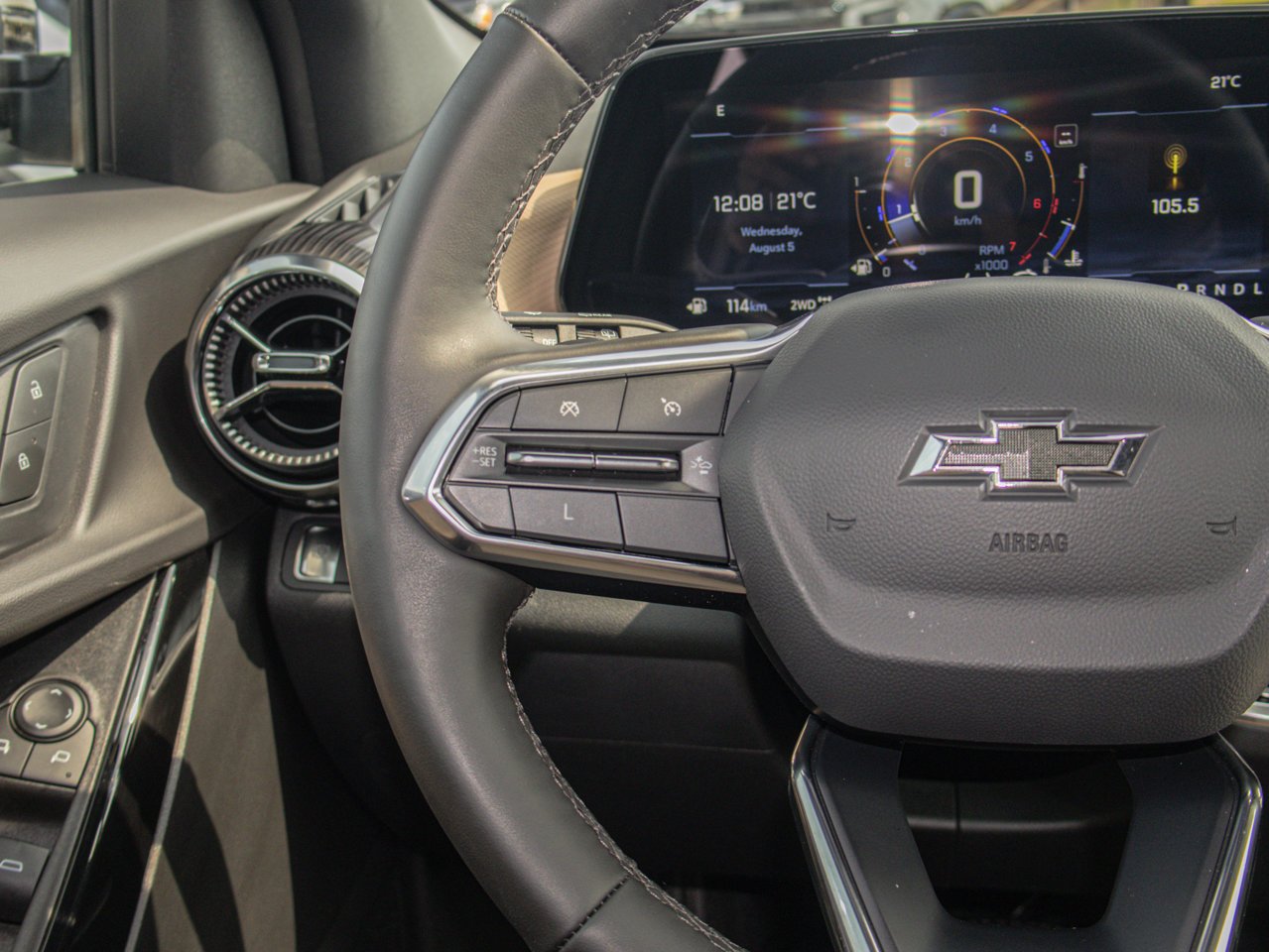 2025 Chevrolet Equinox AWD 4dr ACTIV Black Sherwood Park - photo #21