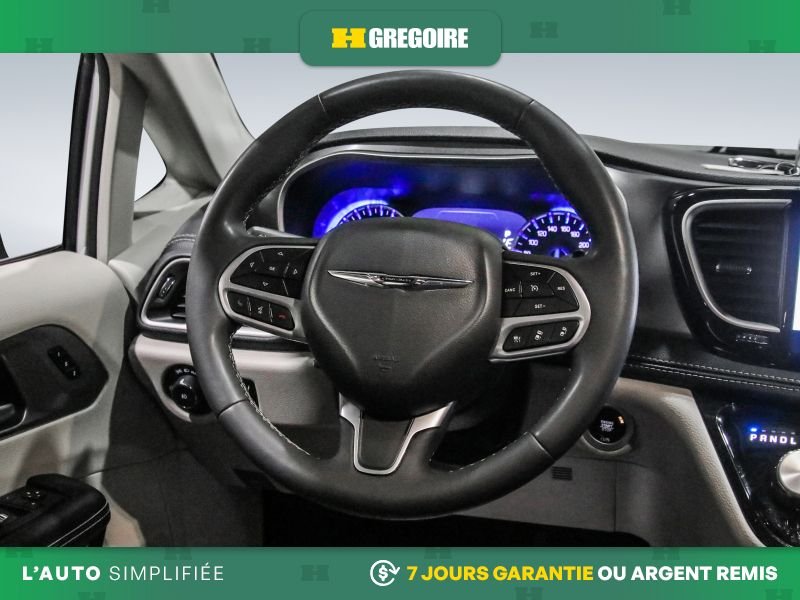 2023 Chrysler Pacifica White Blainville - photo #19