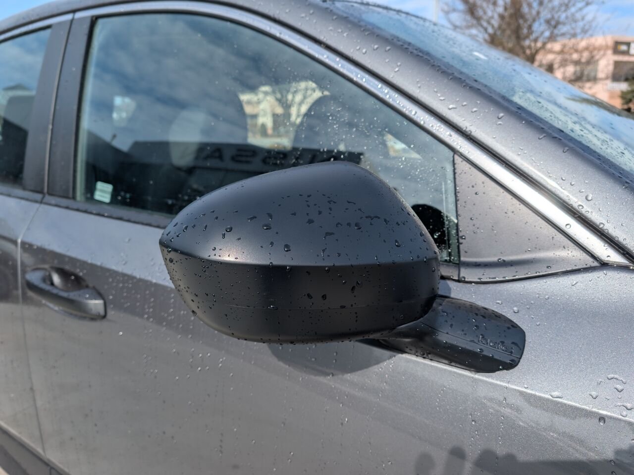 NISSAN Kicks KICKS S 2026 Gris poudre métallisé Châteauguay - photo #4