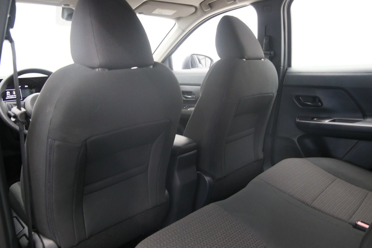 2025 Nissan Kicks VIN 3N8AP6BBXSL324861 Grey Baie-Comeau - photo #8
