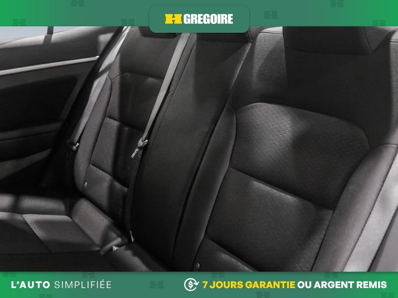 Hyundai Elantra 2020 Blanc Saint-Eustache - photo #26