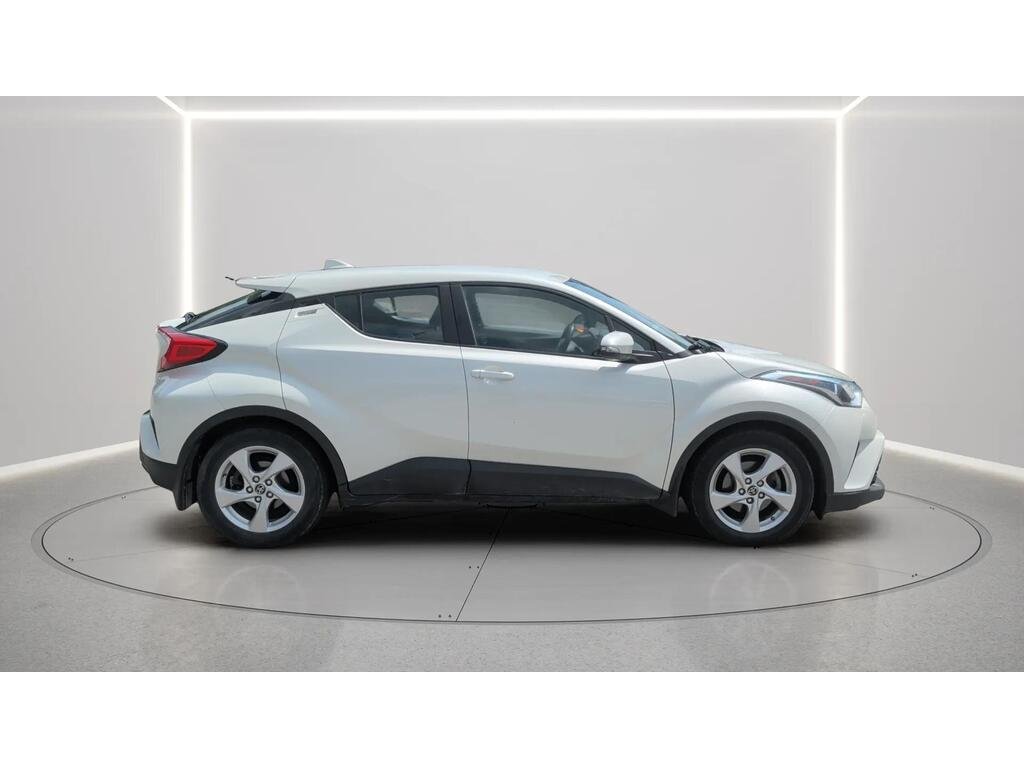 Toyota C-HR 2018 Blanc Gatineau - photo #5