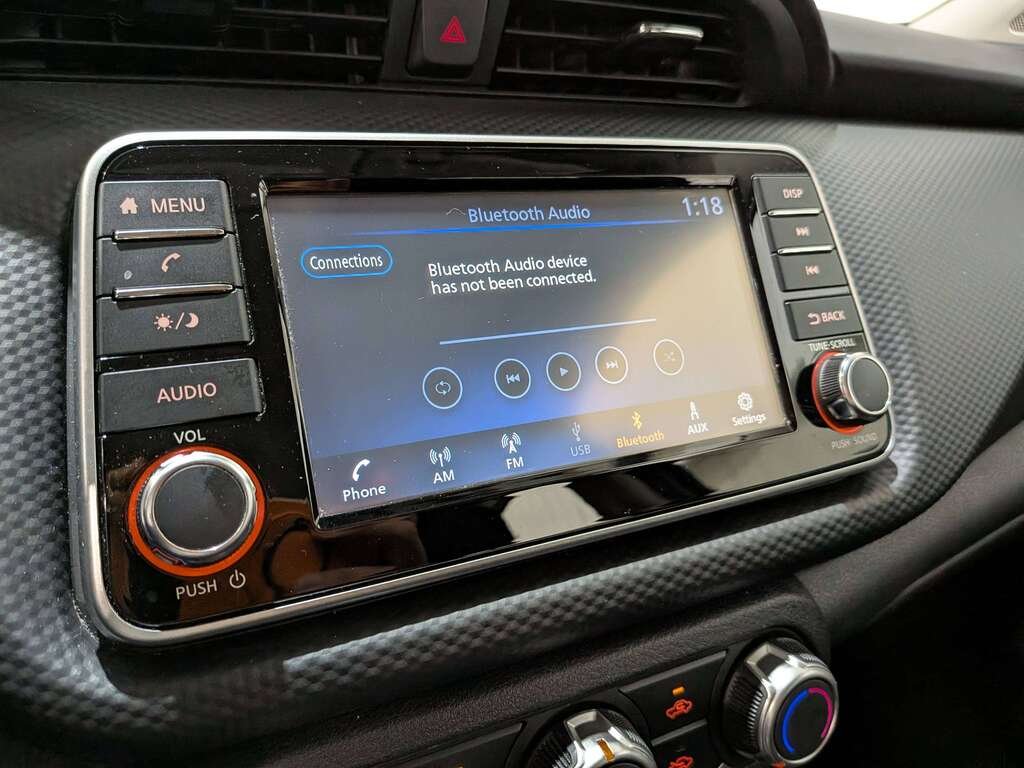 2024 Nissan Kicks S FWD Grey Val-David - photo #24