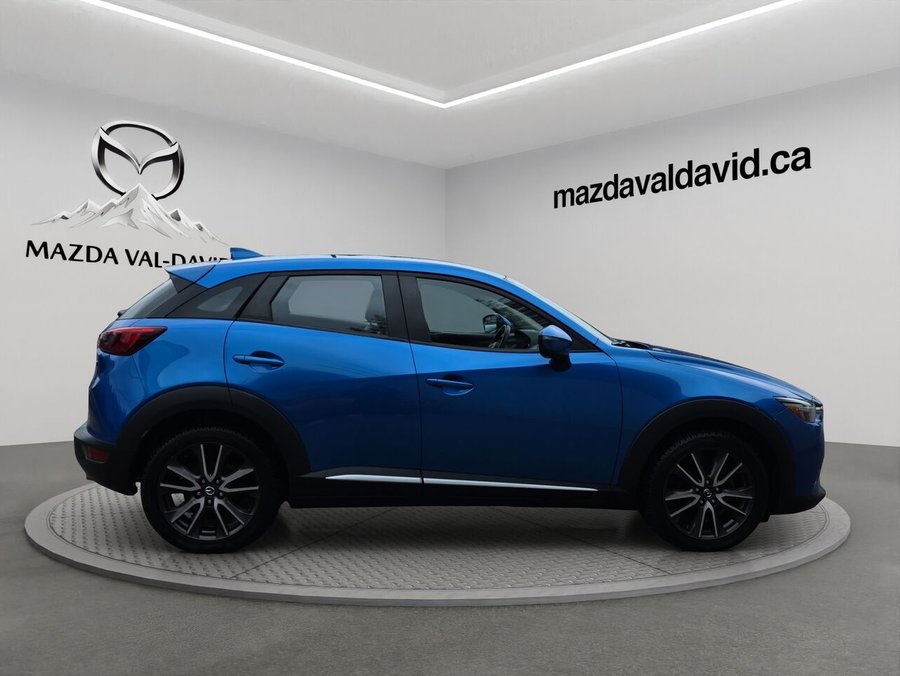 Mazda CX-3 Traction intégrale, 4 portes GT, Sièges chauffant, Toit ouvrant, Navigation 2016 Bleu