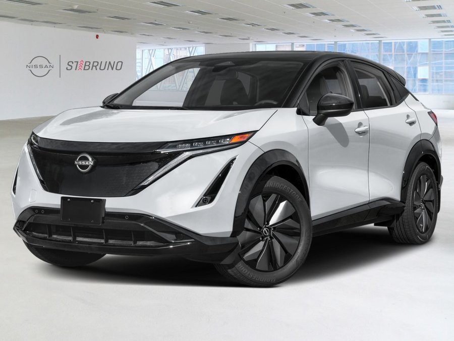 2026 Nissan ARIYA 2026 Everest White Pearl Tricoat/Black Diamond Pearl