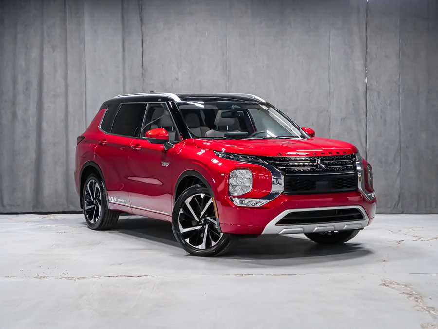 2025 Mitsubishi Outlander Plug-In Hybrid PHEV GT S-AWC SIEGES MASSAGE PANORAMIQUE GPS Red