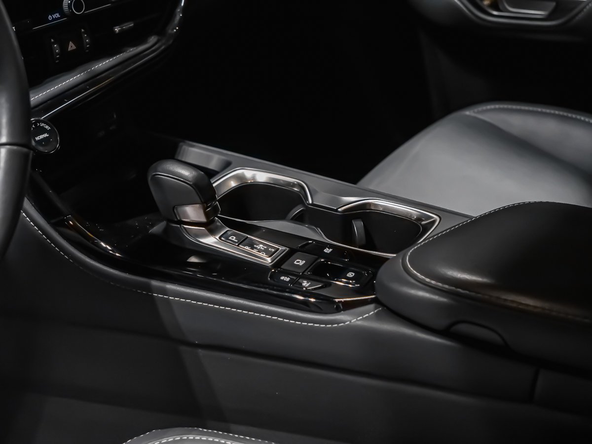 Lexus NX NX 350H HYBRID SIGNATURE VOLANT CHAUFFANT 2023 Noir Montréal - photo #6