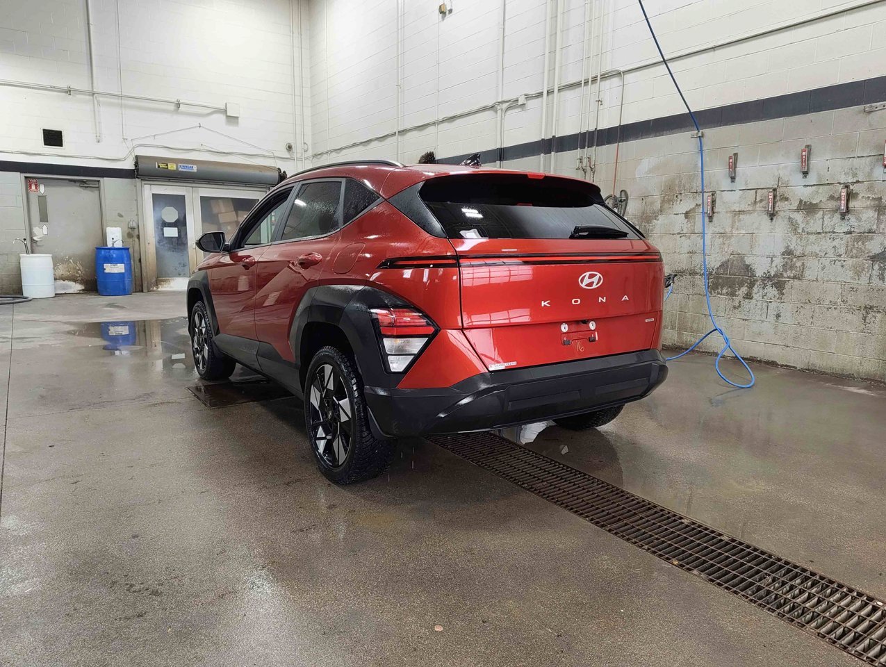 2024 Hyundai Kona 2.0L Preferred AWD Red Sherwood Park - photo #4