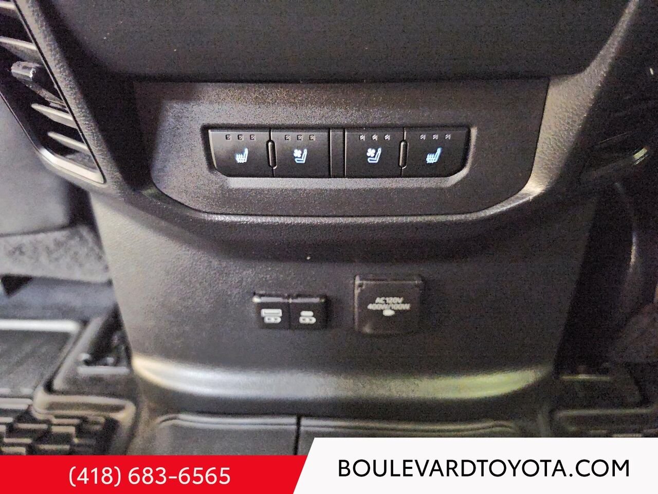 Toyota Tundra 531782-43 | PLATINUM CREWMAX, 4X4 2024 Gris magnétique métallisé Québec - photo #24