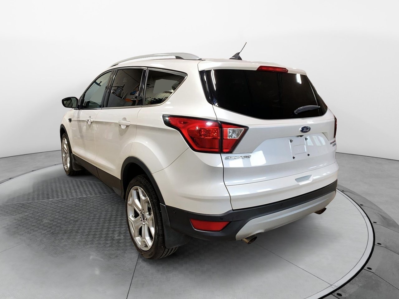 2019 Ford Escape Titanium White Baie-Comeau - photo #3