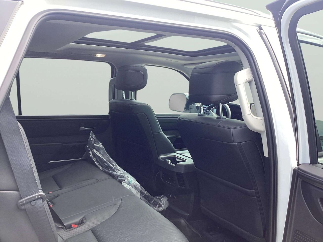 Toyota Sequoia 2024 Blanc Gatineau - photo #18