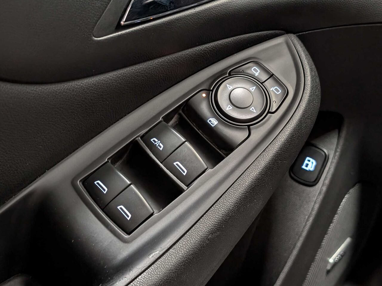 2019 CHEVROLET VOLT LT LT Cuir Bas Kilométrage Red Sherbrooke - photo #22