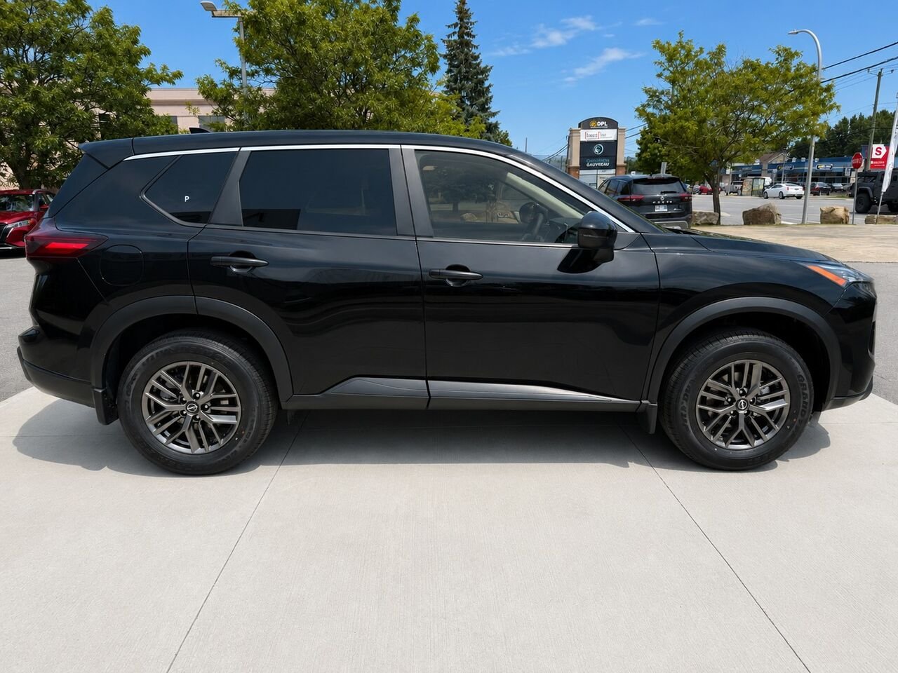2026 NISSAN Rogue ROGUE S Super Black Châteauguay - photo #4