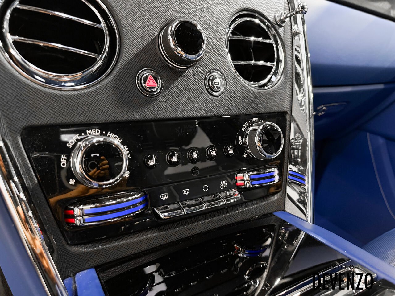 2023 Rolls-Royce Cullinan Grey Saint-Eustache - photo #9