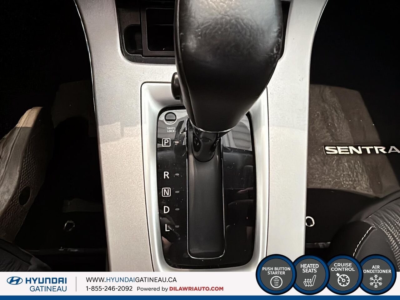 Nissan Sentra Berline 4 portes ** air climatiser ,sieges chauffant ,bas millage *** 2015 Blanc Ottawa & Gatineau - photo #14