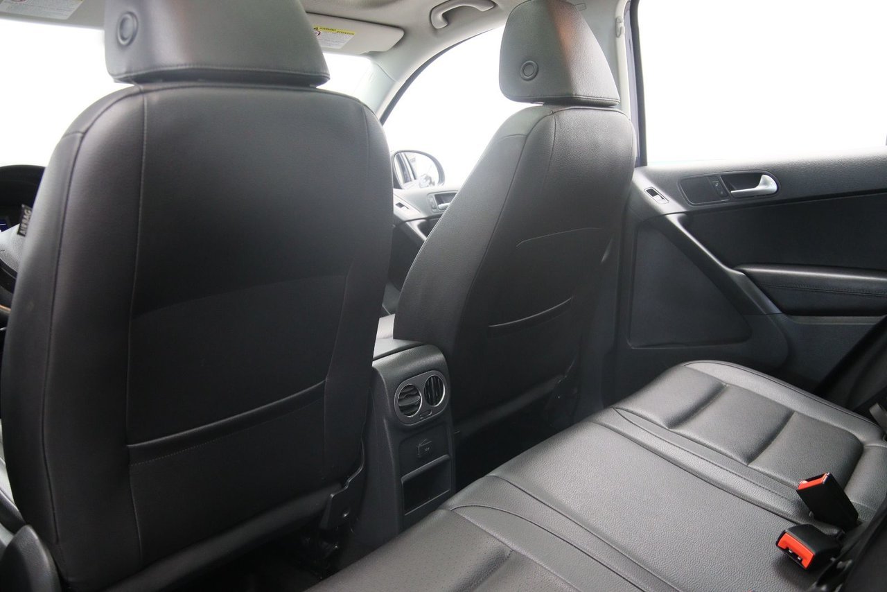 Volkswagen Tiguan NIV WVGNV7AX5HK016430 2017 Bleu Baie-Comeau - photo #9