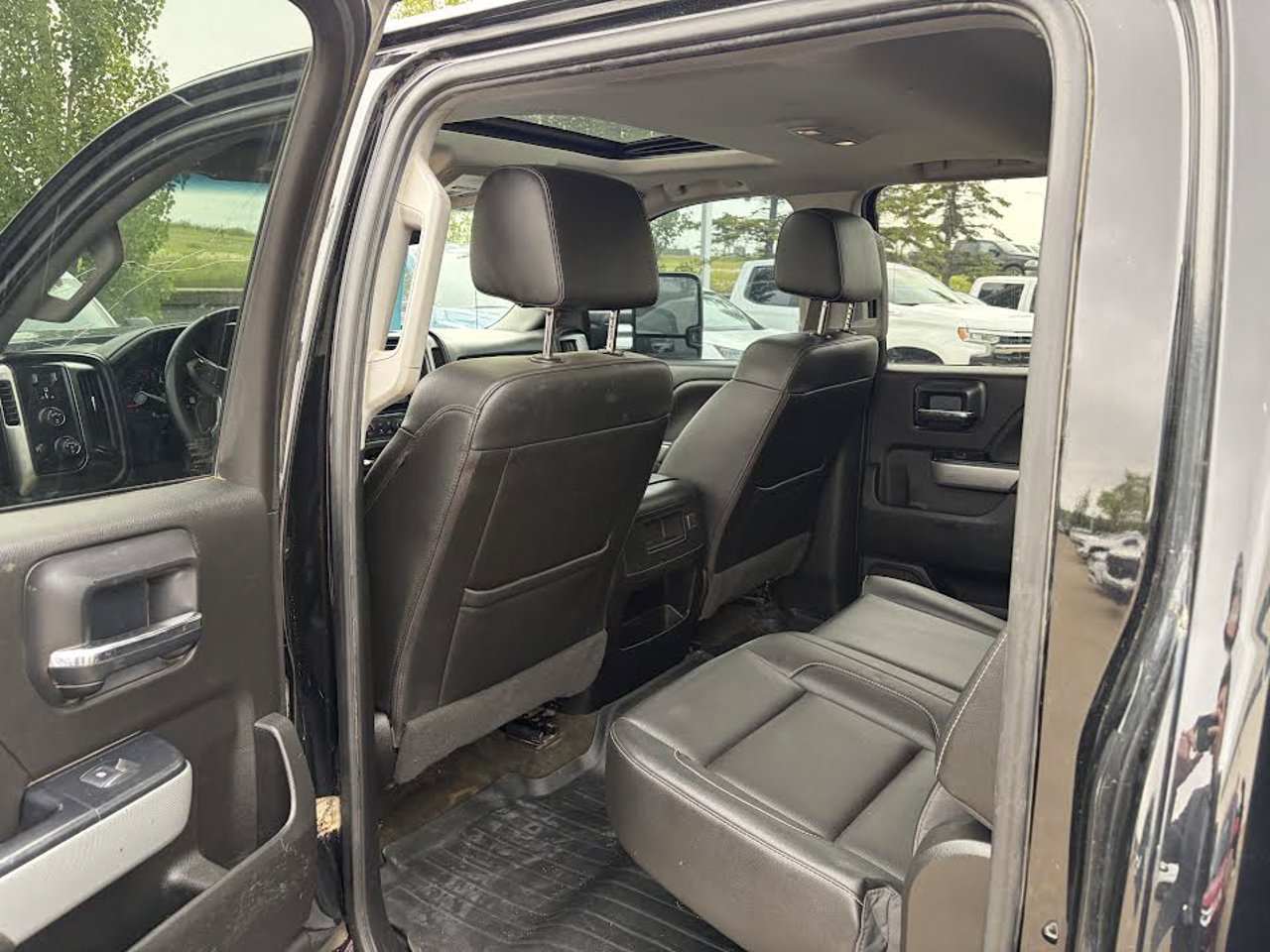 2017 Chevrolet Silverado 2500HD 4WD Crew Cab 153 LTZ Black Sherwood Park - photo #6