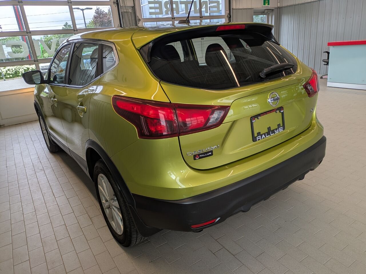 2017 Nissan Qashqai Green Gatineau - photo #16