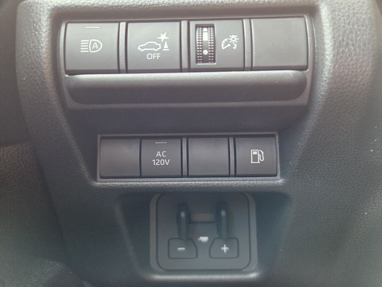 2025 Toyota LAND CRUISER Black Rouyn-Noranda - photo #17