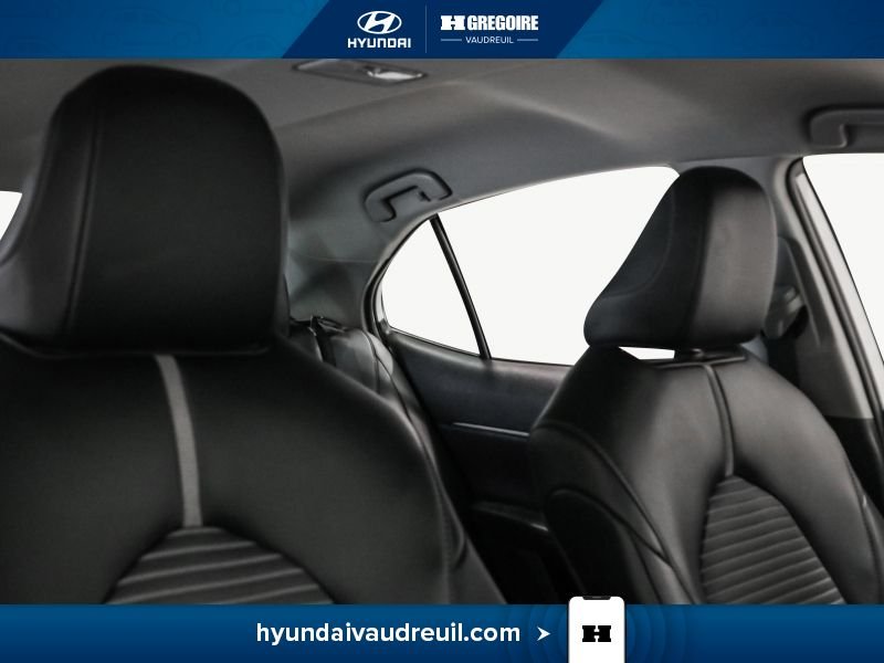 2020 Toyota Camry White Blainville - photo #29
