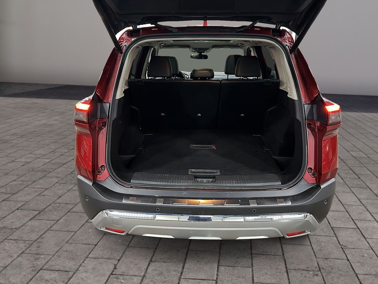 2023 Nissan Rogue Red Québec - photo #5