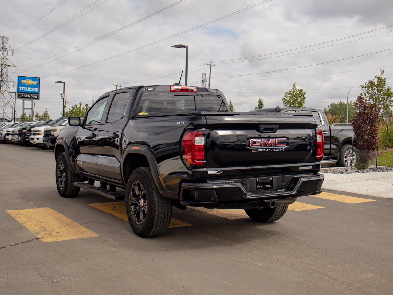 2024 GMC Canyon 4WD Crew Cab Elevation Black Sherwood Park - photo #7