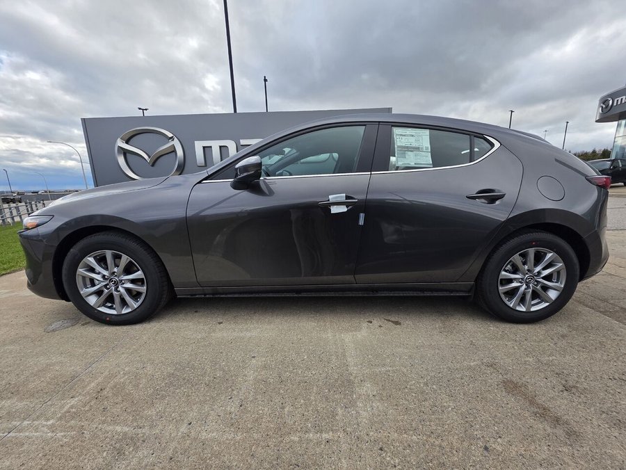 Mazda Mazda3 Sport 2026 2026 Gris mécanique métallisé