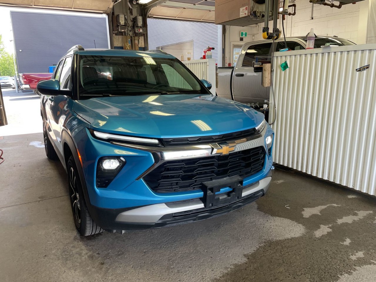 Chevrolet Trailblazer LT AWD *SIÈGES / VOLANT CHAUF* CARPLAY *BAS KM* 2026 Bleu Marina Saint-Jérôme - photo #8