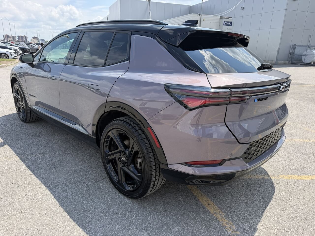 2024 Chevrolet Equinox EV 2RS Grey Laval - photo #19