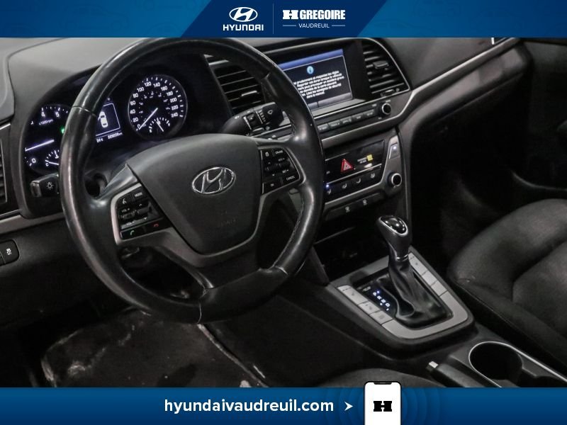 Hyundai Elantra 2017 Blanc Saint-Eustache - photo #15