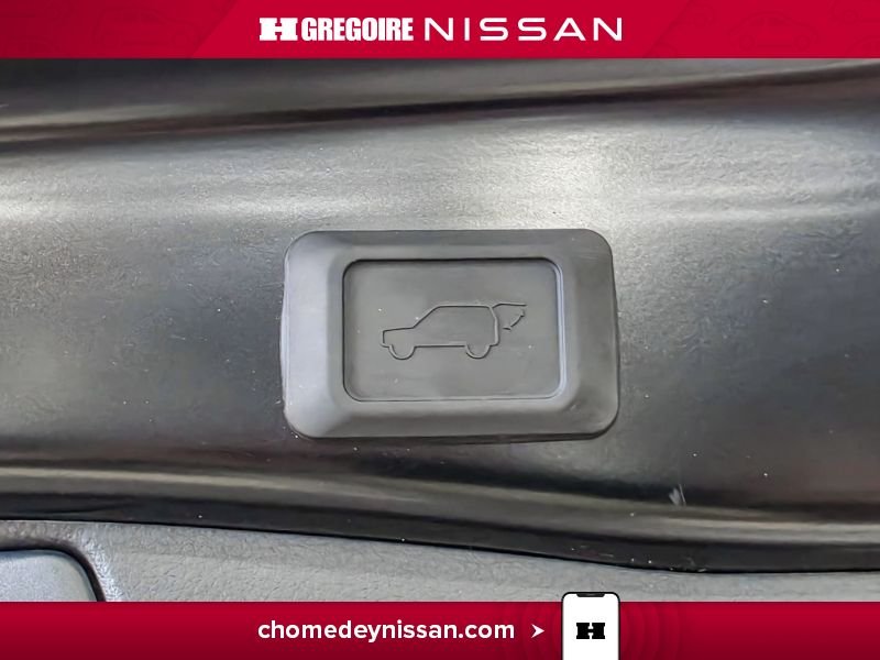 Toyota RAV4 Plug-In Hybrid 2025 Noir Saint-Eustache - photo #31
