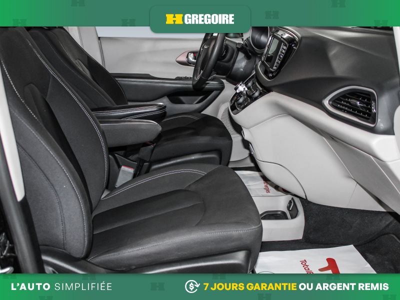 2024 Chrysler Grand Caravan Black Saint-Eustache - photo #21