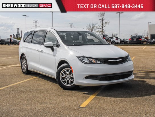 2022 Chrysler Grand Caravan 2022 White