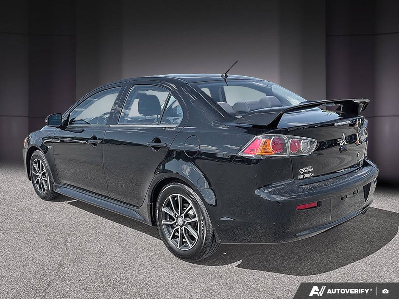 Mitsubishi Lancer JA32U2FU4HU602406 2017 Noir Mirabel - photo #2