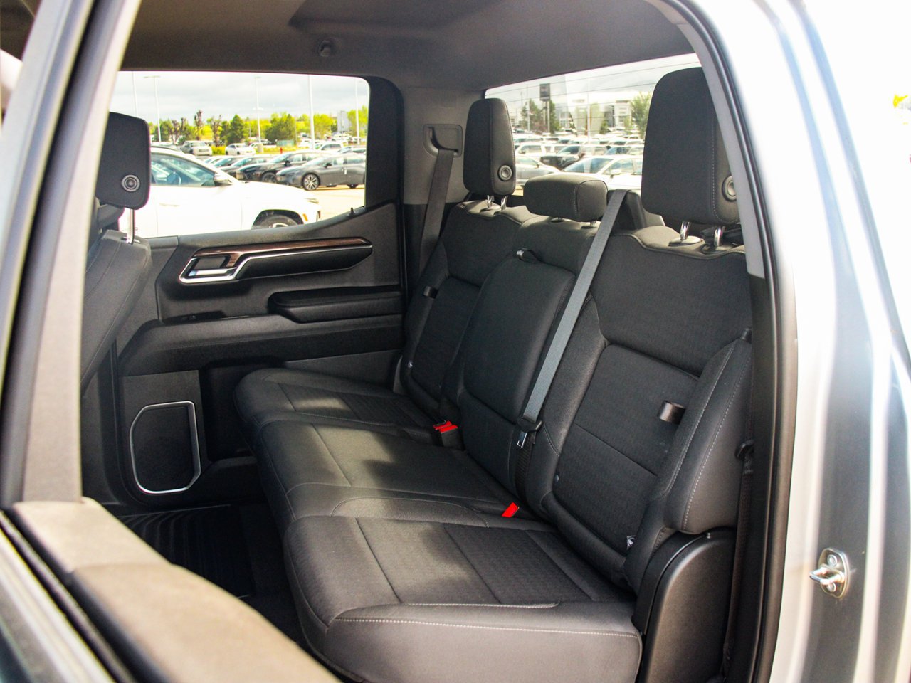 2023 Chevrolet Silverado 1500 4WD Crew Cab 147 LT Grey Sherwood Park - photo #28
