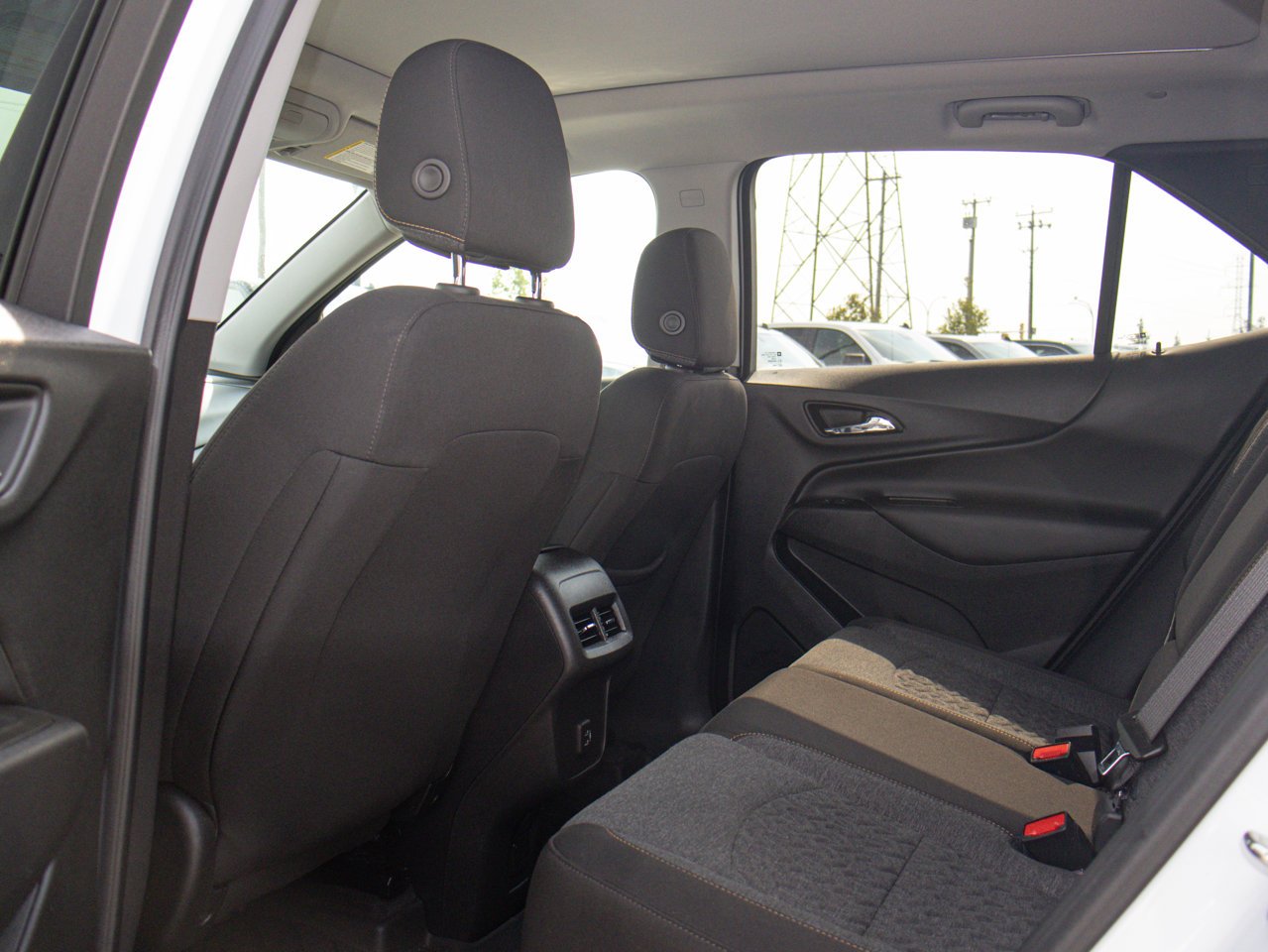 2022 Chevrolet Equinox AWD 4dr LT w/1LT White Sherwood Park - photo #32