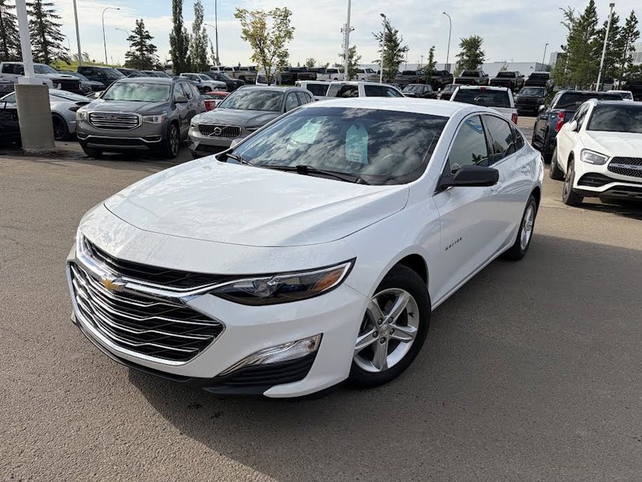 2022 Chevrolet Malibu 2022 White