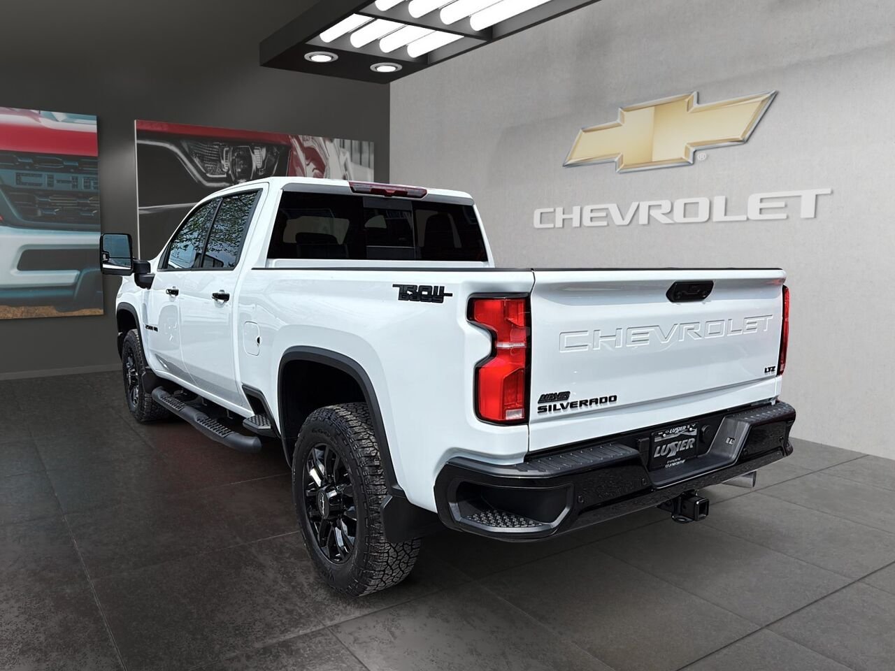 CHEVROLET Silverado 2500HD LTZ 2026 BLANC SOMMET Saint-Hyacinthe - photo #3