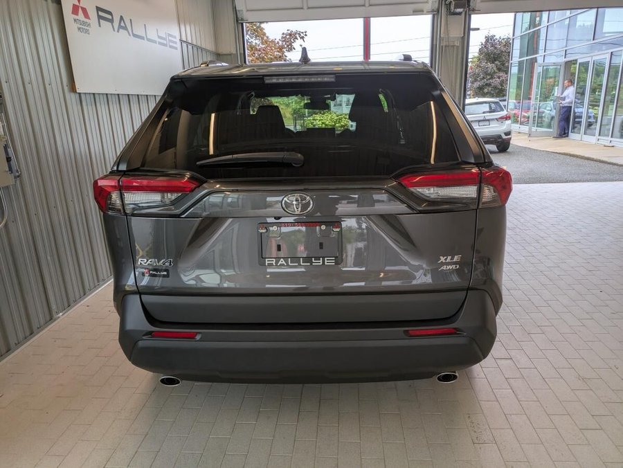 2023 Toyota RAV4 XLE AWD Grey