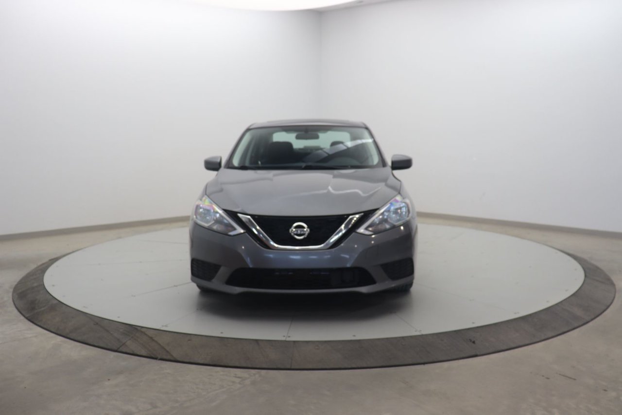 Nissan Sentra SV 2018 Gris Baie-Comeau - photo #1