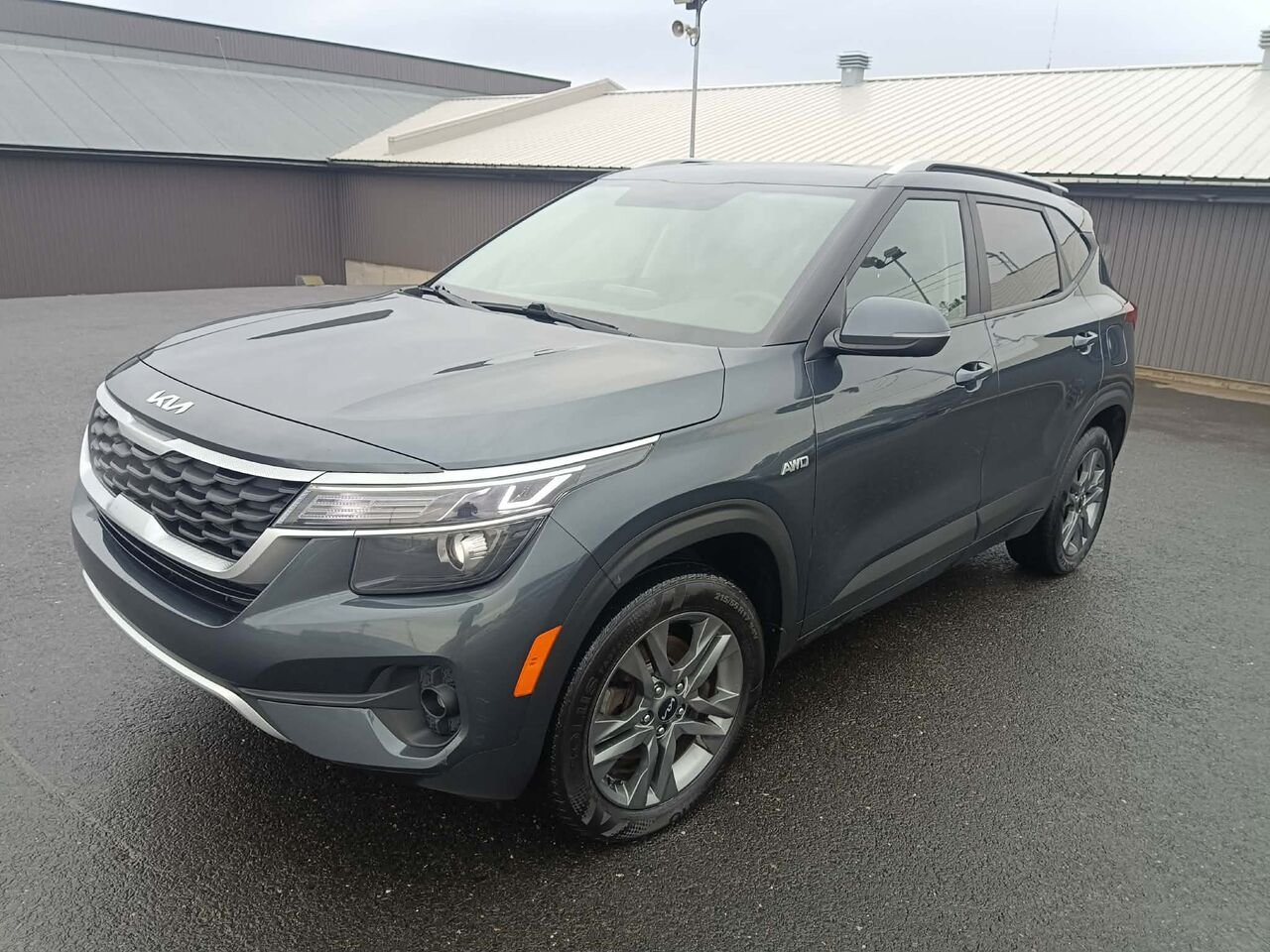 KIA SELTOS LX TI 2022 Gris Lac Mégantic - photo #1