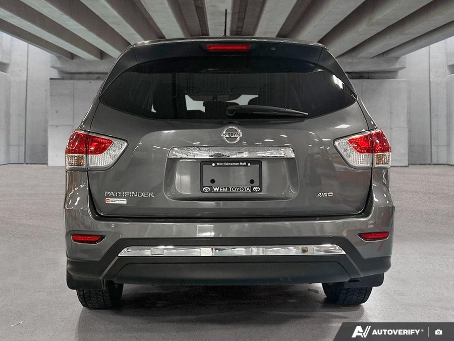 2015 Nissan Pathfinder 2015 gray