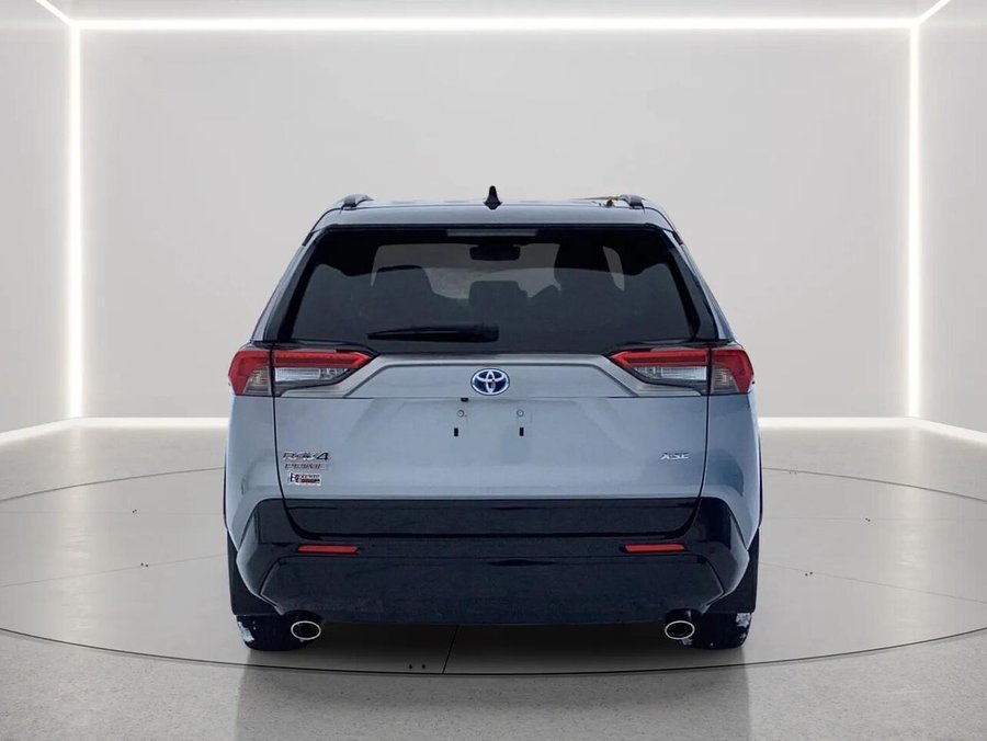TOYOTA RAV4 PLUG-IN HYBRID 2022 2022 Ciel argent métallisé avec toit noir